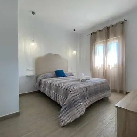5 Pacifico Apartment *