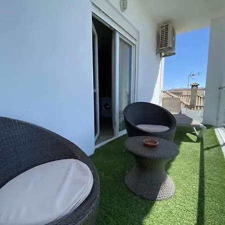 5 Pacifico Apartment *